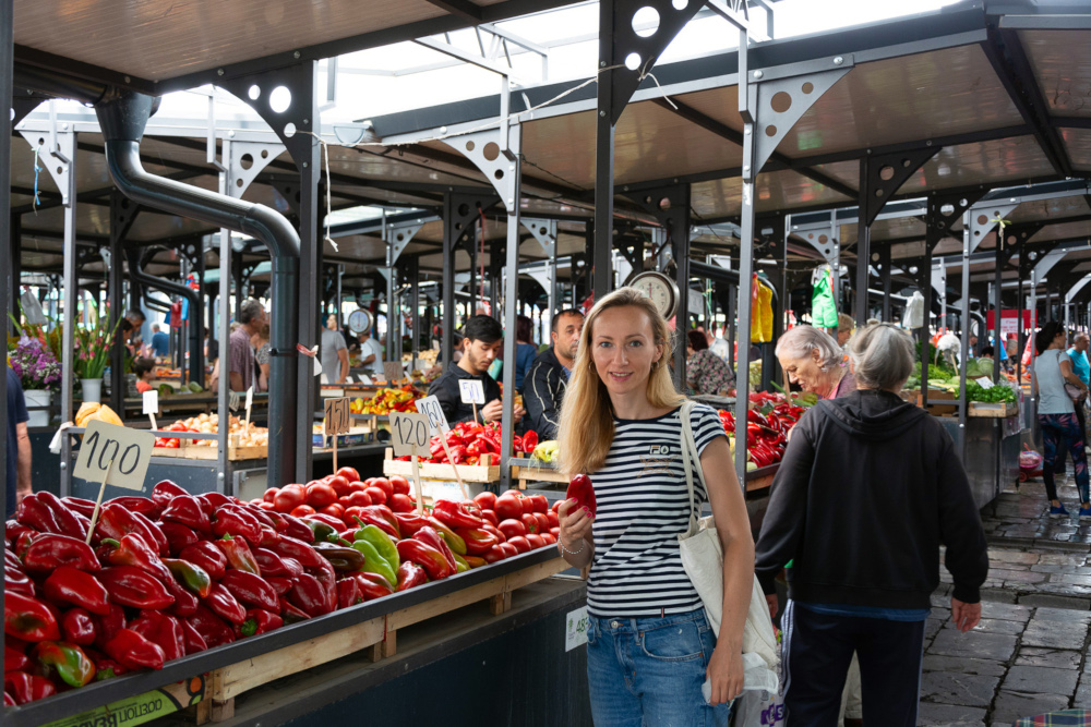 Katia Yakovleva Katia at Kalenić farmers' market